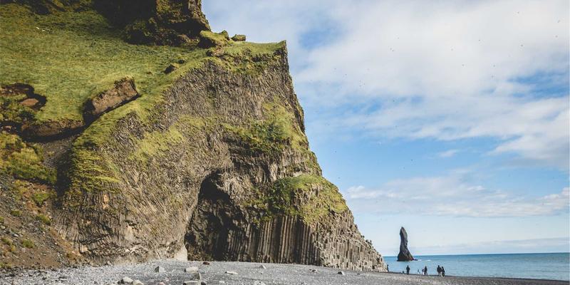 2024年新车上市盘点：价格趋势与购车指南 | 汽车资讯深度解析