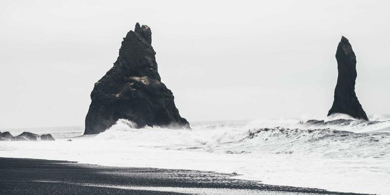 新车上市 | 豪华品牌入门级SUV深度对比：宝马X1、奥迪Q3、奔驰GLB如何选？附最新汽车价格与购车指南